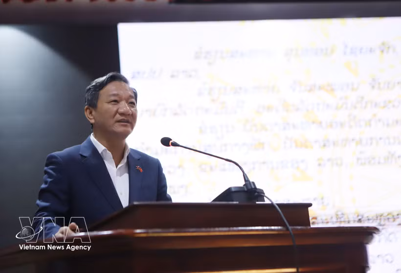 El embajador de Vietnam en Laos, Nguyen Minh Tam, en la cita. (Foto: VNA)