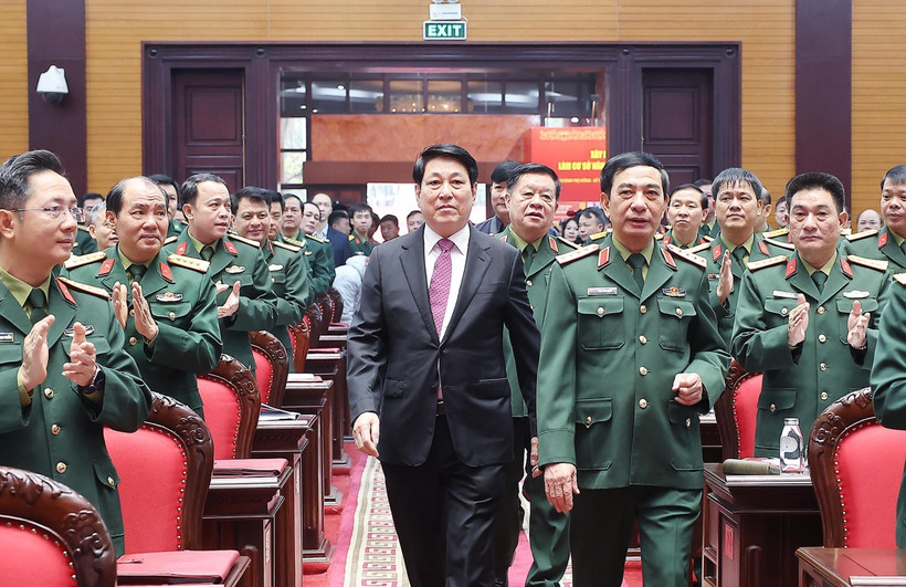 El presidente Luong Cuong participa en la Conferencia Militar y Política Nacional. (Foto: VNA)