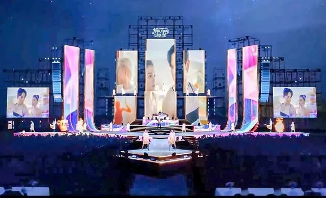 Perspectiva del escenario del festival de música "Nha Trang Say Hi" (Fuente: Comité organizador)