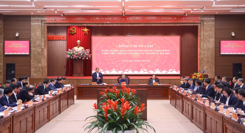 Panorama de la reunión de trabajo entre el secretario general del Partido, To Lam, con el Buró Ejecutivo del Comité partidista de Hanoi. (Foto: VNA)