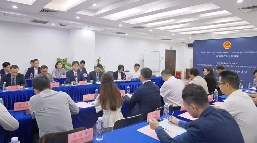 Escena de la discusión. (Fuente: Consulado General de Vietnam en Cantón)