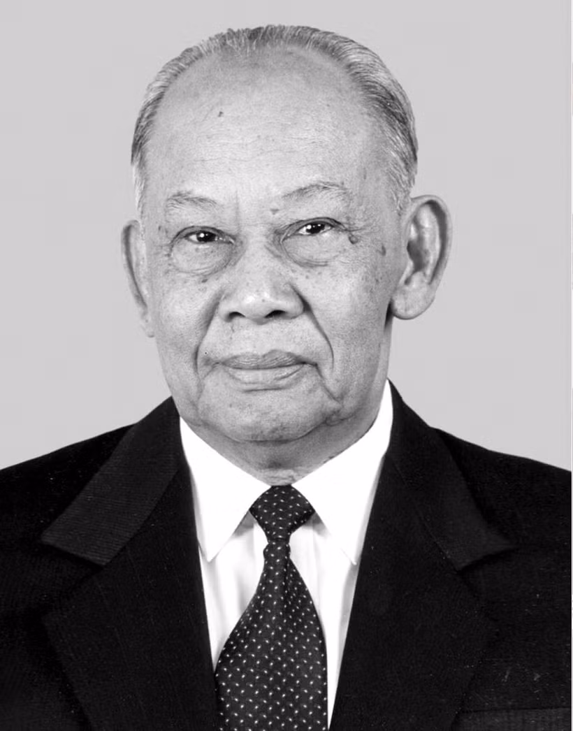 El general Khamtay Siphandone, expresidente del Comité Central del Partido Popular Revolucionario y expresidente de Laos (Foto: VNA)