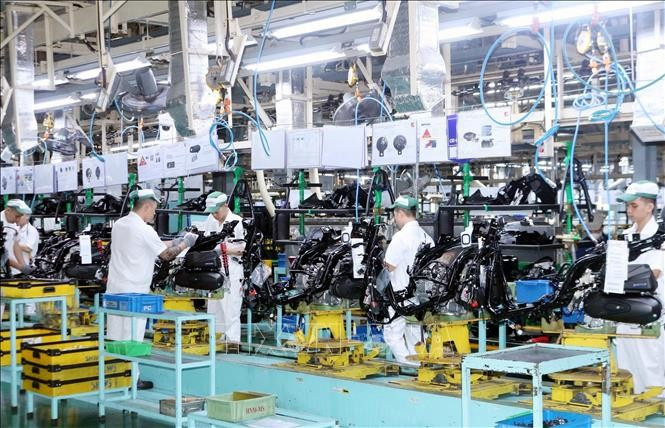Línea de producción de la compañía Honda Vietnam, en el Parque Industrial Dong Van II. (Foto ilustrativa: VNA)