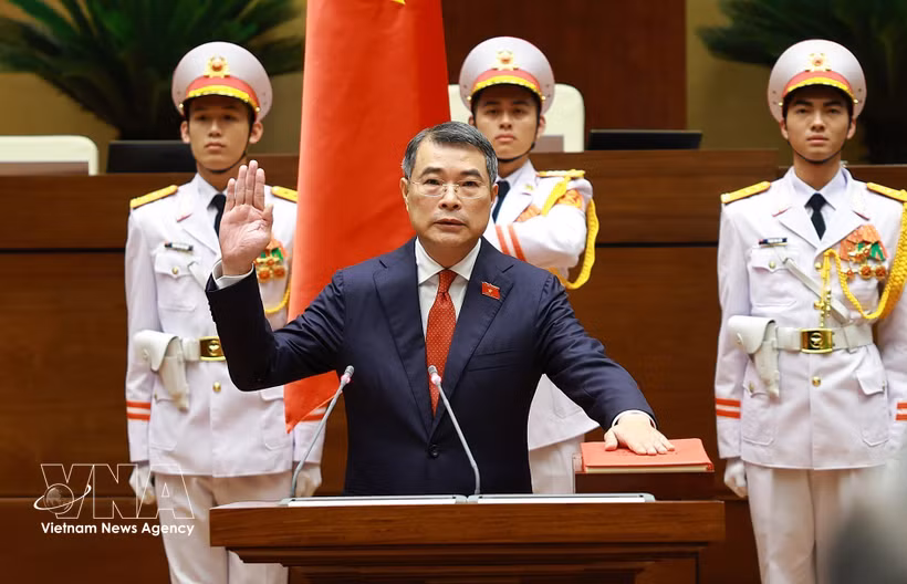 El primer ministro de Vietnam, Le Minh Hung, presta juramento (Foto: VNA)