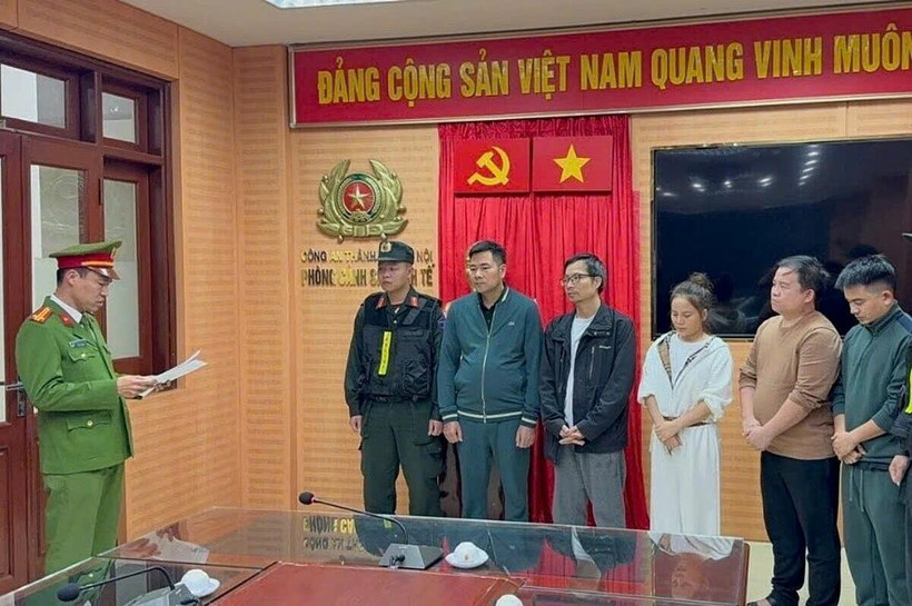 Los acusados ​​en el caso. (Foto: Policía de Hanoi)