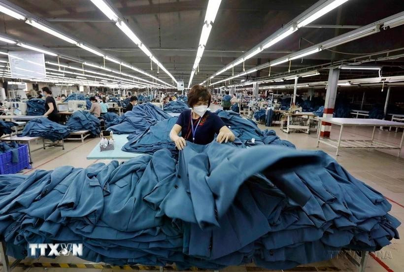 Artículos de costura para exportación al mercado español en la compañía textil Ho Guom. (Foto de ilustración. Fuente: VNA)