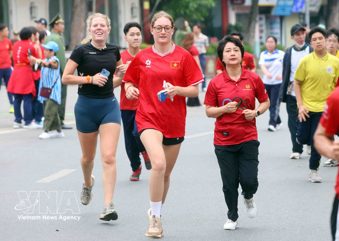 vnanet-potal-ngay-chay-olympic-2026-vi-suc-khoe-toan-dan-vi-an-ninh-to-quoc-8655799.jpg