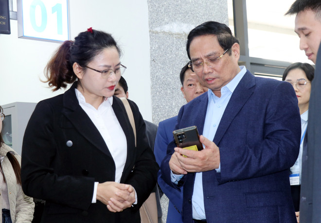 vna-potal-thu-tuong-chinh-phu-pham-minh-chinh-tham-trung-tam-phuc-vu-hanh-chinh-cong-tinh-quang-ninh-8554769.jpg