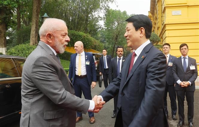 El presidente de Vietnam, Luong Cuong, y su homólogo brasileño, Luiz Inácio Lula da Silva. (Fuente: VNA)