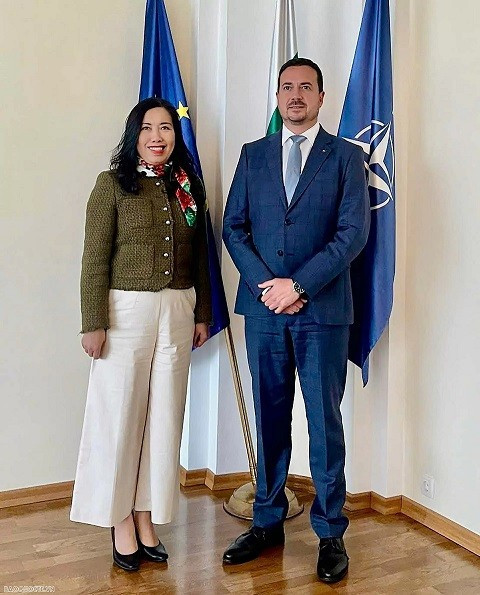 La viceministra de Relaciones Exteriores de Vietnam Le Thi Thu Hang y su homólogo de Bulgaria Nikolay Pavlov. (Fuente: VNA)