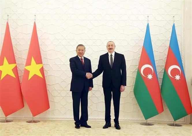 El secretario general del Partido Comunista de Vietnam, To Lam, y el presidente de Azerbaiyán, Ilham Aliyev. (Fuente: VNA)