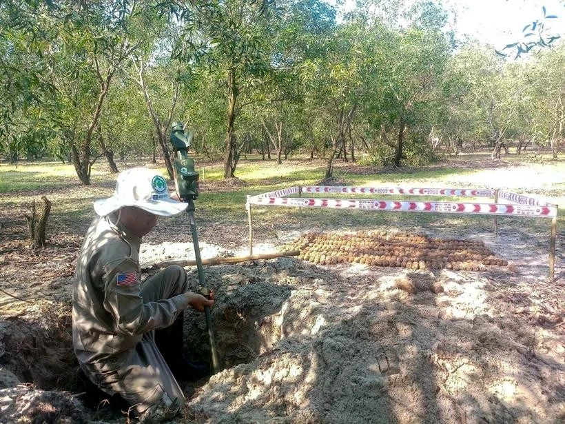 Se detectan explosivos en un depósito de municiones en la aldea de An My, comuna de Gio My, distrito de Gio Linh, provincia de Quang Tri. (Foto: VNA)