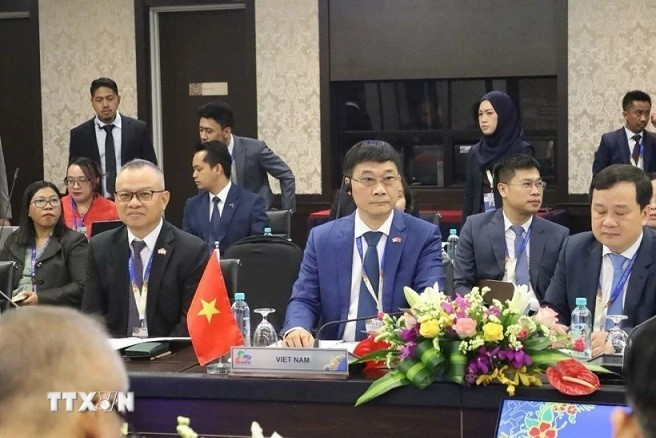 La delegación vietnamita participa en la sesión preparatoria para la Reunión de Líderes de la ASEAN y la Asamblea Interparlamentaria de la ASEAN (AIPA) en Kuala Lumpur, Malasia. (Foto: VNA)