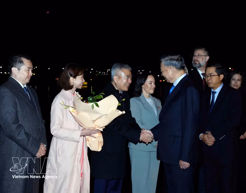 El secretario general del Partido Comunista y presidente de Vietnam, To Lam, llega al Aeropuerto Internacional Kingsford Smith de Sídney. Foto: VNA