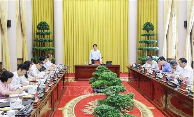 El presidente de Vietnam, Luong Cuong, habla en la reunión. (Fuente: VNA)