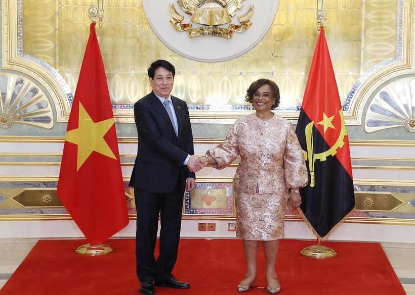 El presidente de Vietnam, Luong Cuong, y la titular de la Asamblea Nacional de Angola, Carolina Cerqueira. (Fuente: VNA)