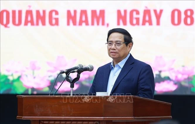 El primer ministro de Vietnam, Pham Minh Chinh, habla en la reunión de trabajo. (Fuente: VNA)