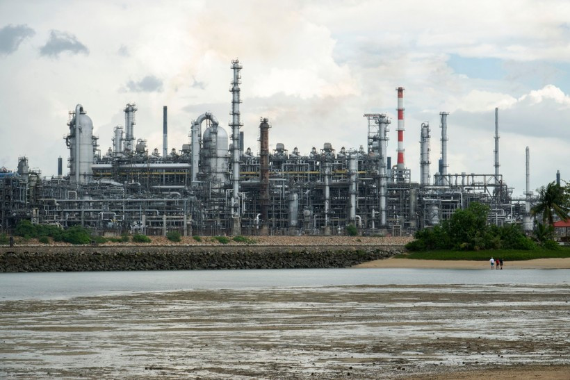 Refinería de Pulau Bukom en Singapur. (Foto: Xinhua/VNA)