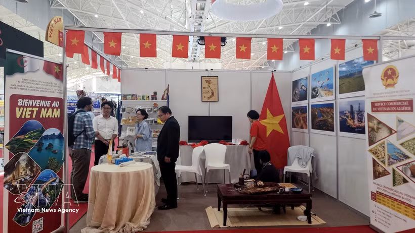 El stand de Vietnam en la Feria Internacional de Argel 2026. (Fuente: VNA)