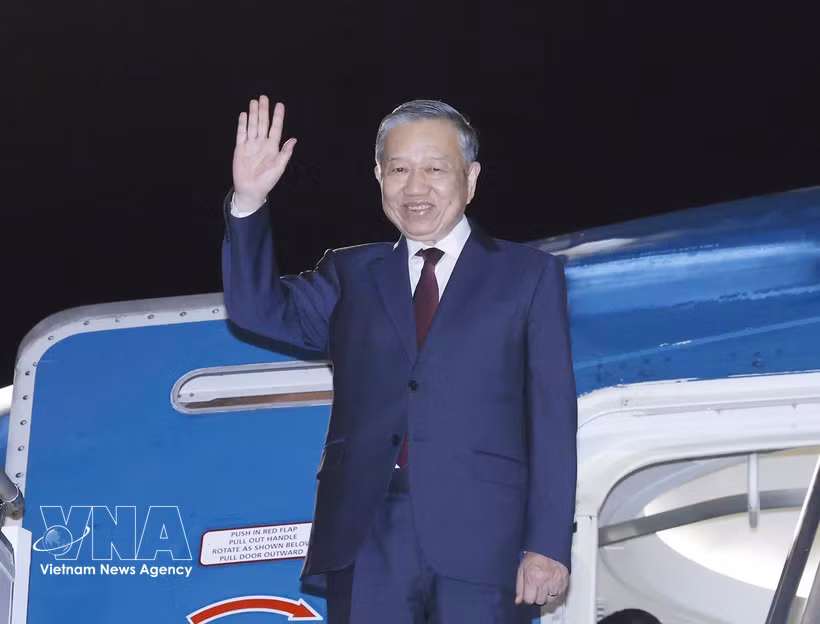 El secretario general del Partido Comunista y presidente de Vietnam, To Lam, partió de Auckland la noche del 13 de agosto (hora local), tras concluir su visita de Estado a Nueva Zelanda. (Foto: VNA)