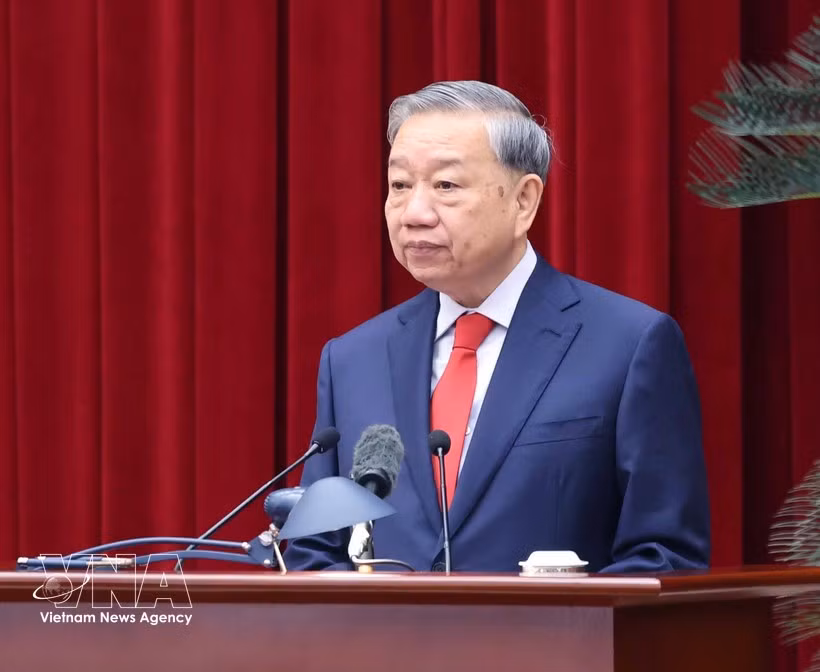 El secretario general del Partido Comunista de Vietnam, To Lam, interviene en el segundo pleno del XIV Comité Central del Partido. (Foto: VNA)