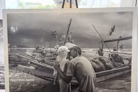 Obra del fotógrafo vietnamita My Dung expuesta en la muestra. (Fuente: VNA)