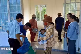 Gobierno de Vietnam asignará casi tres mil toneladas de arroz a siete provincias para ayudar a la población local. (Foto: VNA)