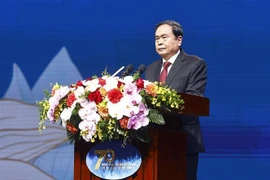 El presidente de la Asamblea Nacional de Vietnam, Tran Thanh Man, interviene en la ceremonia (Fuente: VNA)