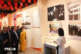 La exposición temática "El Partido Comunista de Vietnam - Hitos históricos", se inauguró hoy en esta capital, con motivo del 95 aniversario de la fundación de la organización política (3 de febrero de 1930) (Fuente: VNA)