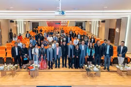 Delegados en el programa de diálogo comercial entre Vietnam y Tailandia. (Foto: Vietnam+)