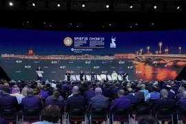 En la sesión plenaria del 28.º Foro Económico Internacional de San Petersburgo (SPIEF 28), Rusia, el 20 de junio. (Foto: VNA)