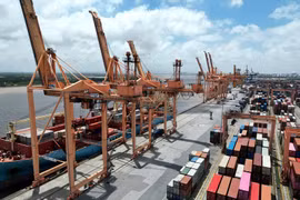 Mercancías en el puerto de Hai Phong, en la ciudad portuaria homónima del norte del país. (Foto: VNA)