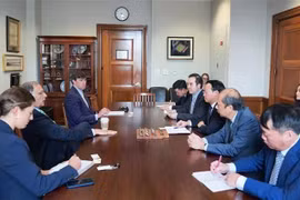 Reunión entre el ministro de Agricultura y Medio Ambiente de Vietnam, Do Duc Duy, y el senador John Boozman, presidente del Comité de Agricultura, Nutrición y Silvicultura del Senado de Estados Unidos (Foto: VNA)