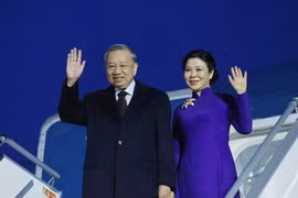 El secretario general del Comité Central del Partido Comunista de Vietnam, To Lam, y su esposa llegan a Helsinki el 20 de octubre por la noche, comenzando su visita oficial a Finlandia. (Foto: VNA)