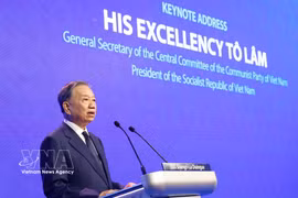 El secretario general del Comité Central del Partido Comunista de Vietnam y presidente del país, To Lam, pronunció un discurso principal en el XXIII Diálogo Shangri-La en Singapur el 29 de mayo. (Foto: VNA)