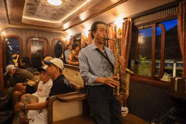 “Noche de ensueño en Da Lat”, un recorrido para vivir la música y el paisaje de la ciudad montañosa