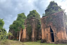 Da Nang: Despertan el potencial turístico de las torres Cham de mil años de antigüedad