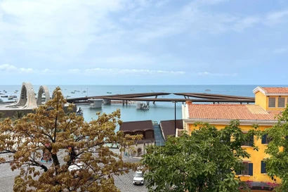 Un rincón del pueblo del atardecer en la isla de Phu Quoc. (Fuente: VNA)