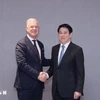 El presidente de Vietnam, Luong Cuong, se reúne con el secretario general de la Cámara de Comercio Internacional (ICC), John Denton. (Fuente: VNA)