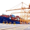 El carguero número 2 millones de TEUs atraca en el puerto de Hai Phong. (Fuente: VNA)