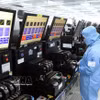Línea de producción de módulos de cámara y componentes electrónicos para exportación en la fábrica MCNEX VINA (100% de propiedad surcoreana), en la provincia de Ninh Binh. (Foto: VNA)