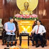 Le Quang Tung, secretario del Comité del Partido Comunista de Vietnam en la ciudad de Can Tho, se reúne con el embajador de India en Hanoi, Tshering Wangchuk Sherpa. (Fuente: VNA)