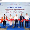 El presidente del Comité Popular de la ciudad de Da Nang, Nguyen Manh Hung, y delegados en la inauguración. (Fuente: VNA)