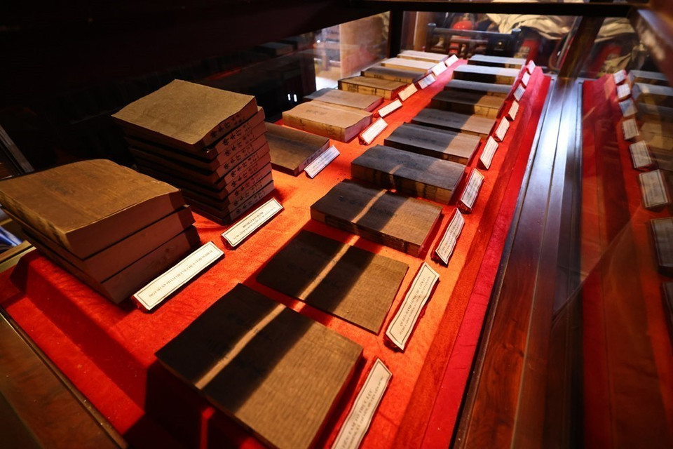 La pagoda Vinh Nghiem conserva 3.050 planchas xilográficas de gran valor en diversos campos. En 2012, dichas planchas fueron reconocidas por la UNESCO como Patrimonio Documental del Programa Memoria del Mundo de Asia y el Pacífico. Foto: Minh Duc – VNA