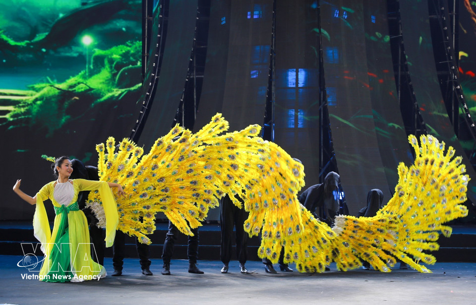 Una actuación en el programa. Foto: Khanh Hoa – VNA