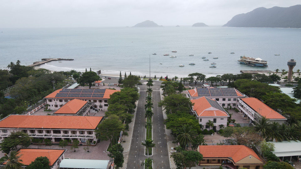 Zona del centro administrativo y turístico del distrito de Con Dao. Fotografía: Huynh Son-VNA