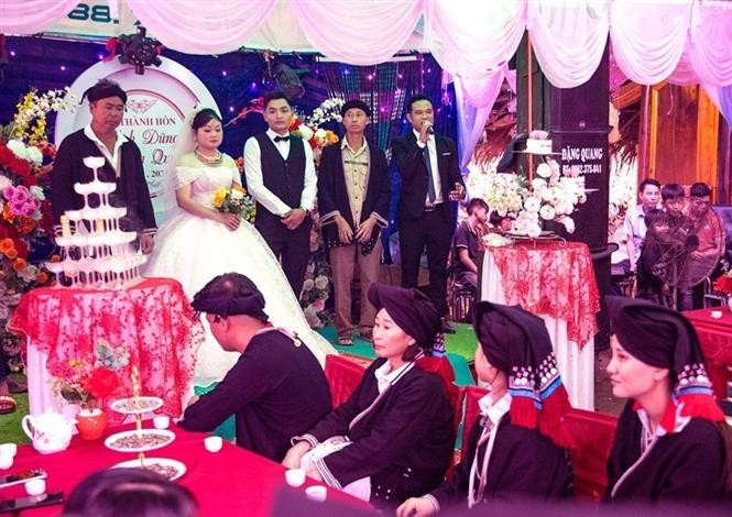 Boda tradicional del pueblo Dao Tien. Foto: Trọng Đạt – VNA