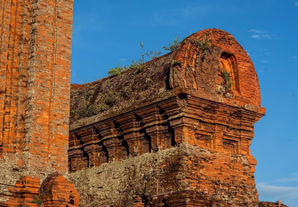 La refinada arquitectura de la torre Banh It es testimonio de las técnicas constructivas perdurables y del elevado nivel artístico de los antiguos Cham. Khanh Hoa –