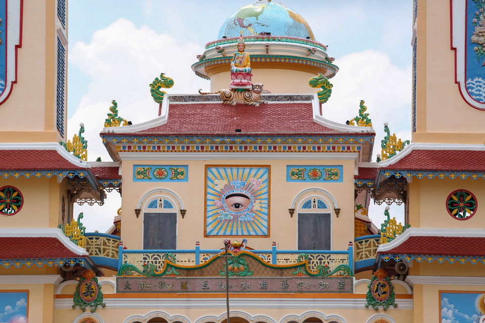 El Ojo Divino, símbolo representativo del Ser Supremo en la Santa Sede. Foto: Giang Phương – VNA