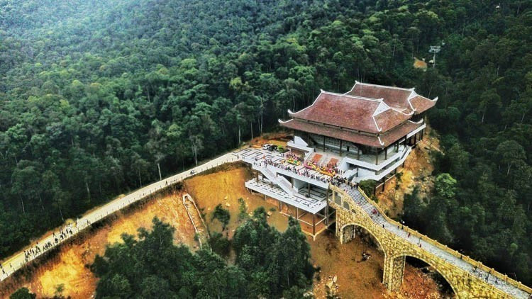 Tay Yen Tu alberga un sistema de pagodas, estupas y reliquias asociadas con la fundación de la secta zen Truc Lam Yen Tu durante la dinastía Tran. (Foto: VNA)